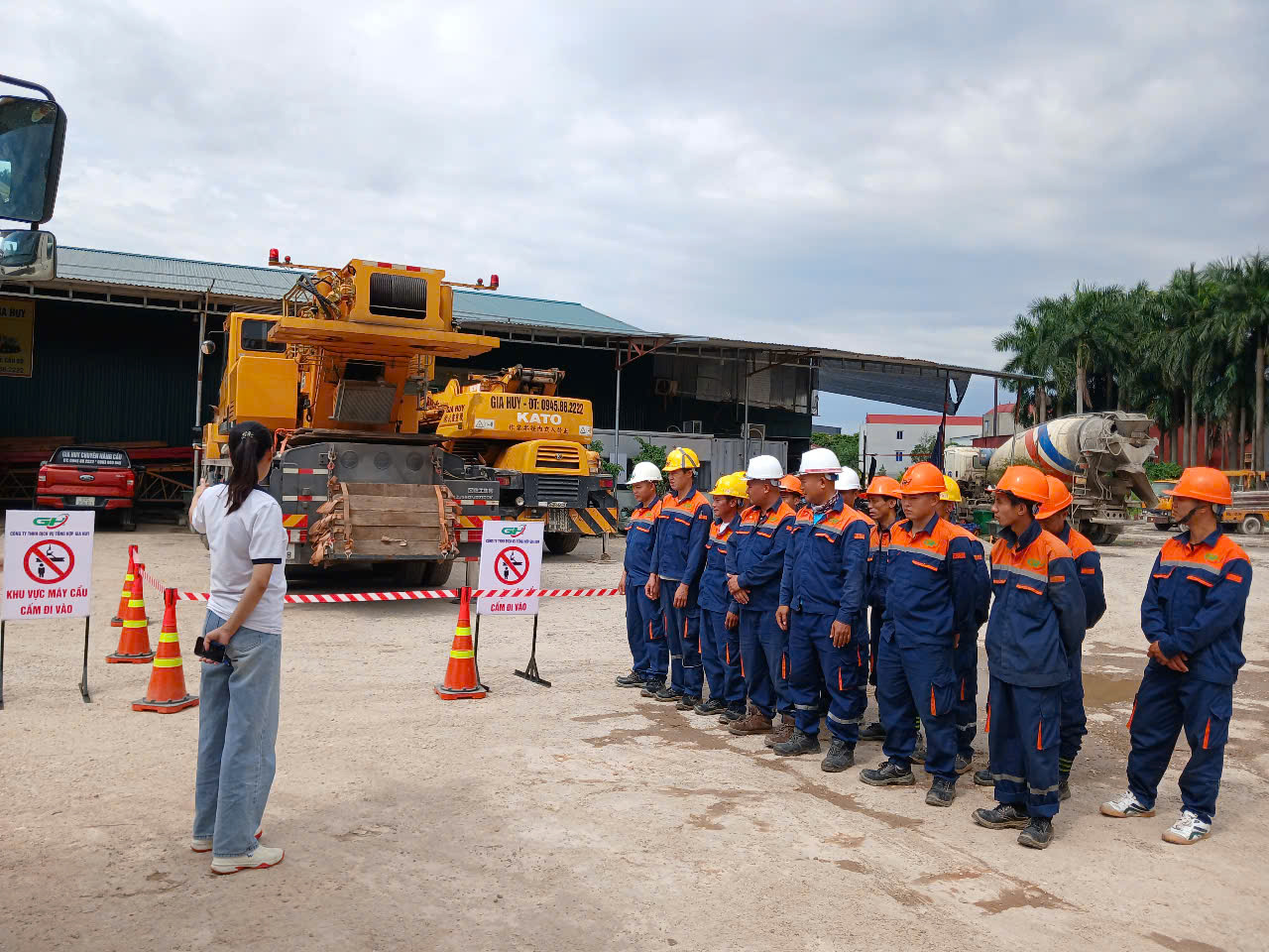 Trang bị kĩ năng cho công nhân viên